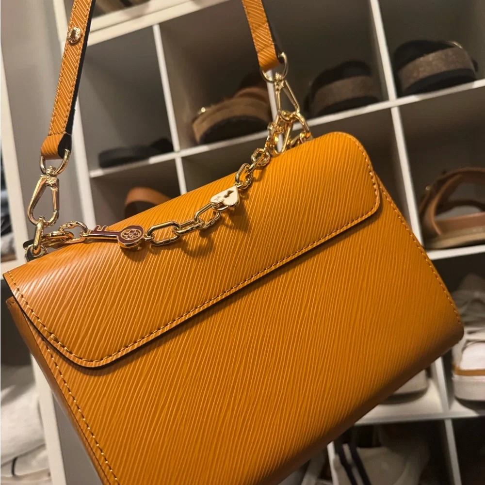 Epi twist bag - Picture 10 of 13